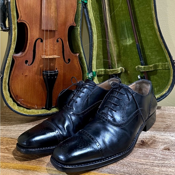EUC Barney’s Calzoleria Harris “Firenze” Black Oxford. Italian Handmade Size 8.5